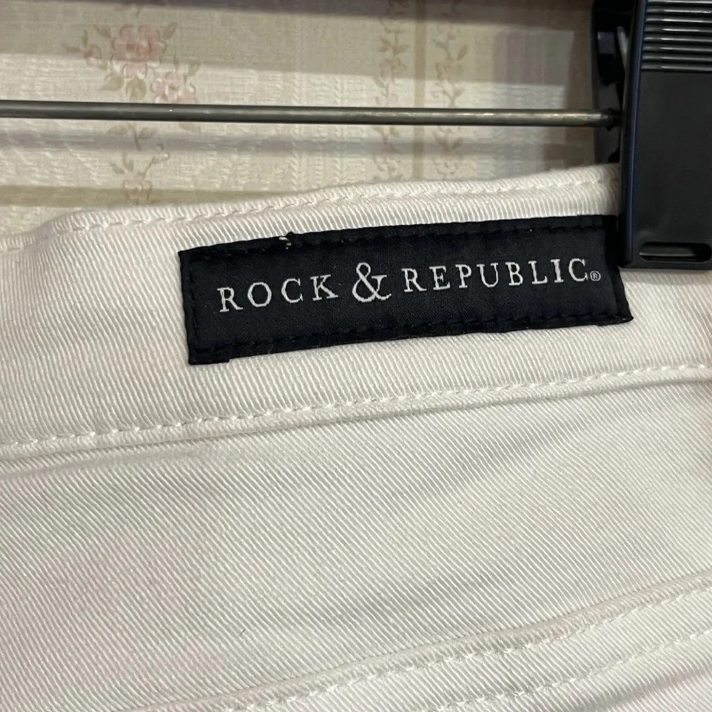 Rock & Republic cropped white